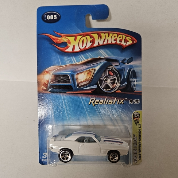 Hot‎ Wheels 1969 Pontiac Firebird 2005 Edition - Picture 1 of 5